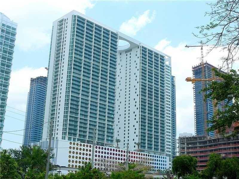 LUXURIOUS & MODERN 3 BED 3 BATH CONDO in 500 Brickell EAST TOWER