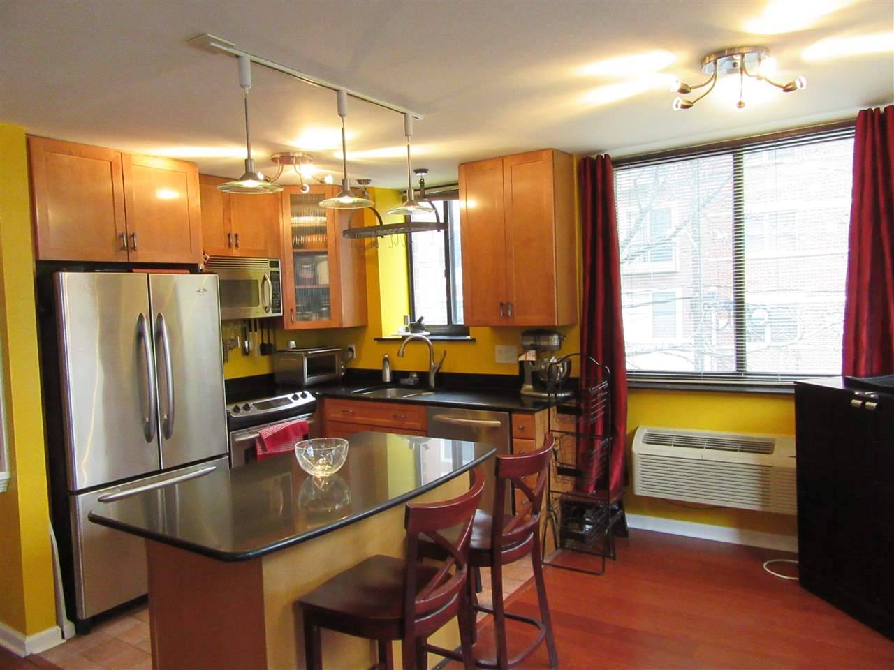 Check it out - 1 BR Condo Hoboken New Jersey