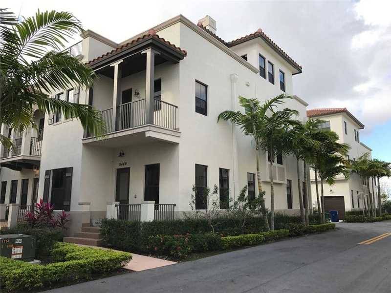 PRICED TO SELL - DOWNTOWN DORAL 5 BR Condo Miami