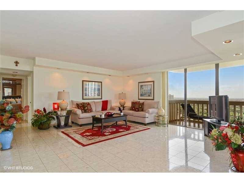 Beautiful spacious large 2 bedroom 2 bath in luxurious Turnberry Isle North Tower