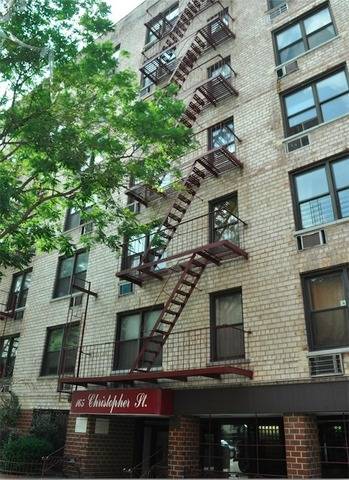 Large One Bedroom Apartment for Rent in West Village -  Quick Approval! Great Rent!