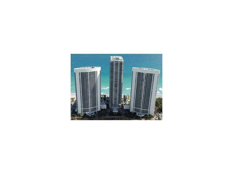 Beautiful intracoastal and city views - BEACH CLUB THREE 3 BR Condo Hollywood Miami