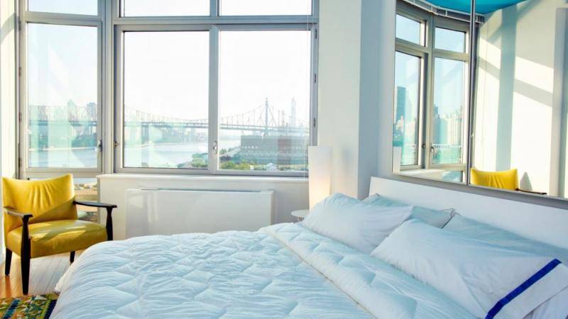 Long Island City - 1 Month Free, NO BROKER FEE, luxury 1 Bed, 1 Bath, with fitness center, terrace, dog run, sand beach volleyball courts, tennis courts, children's playroom,