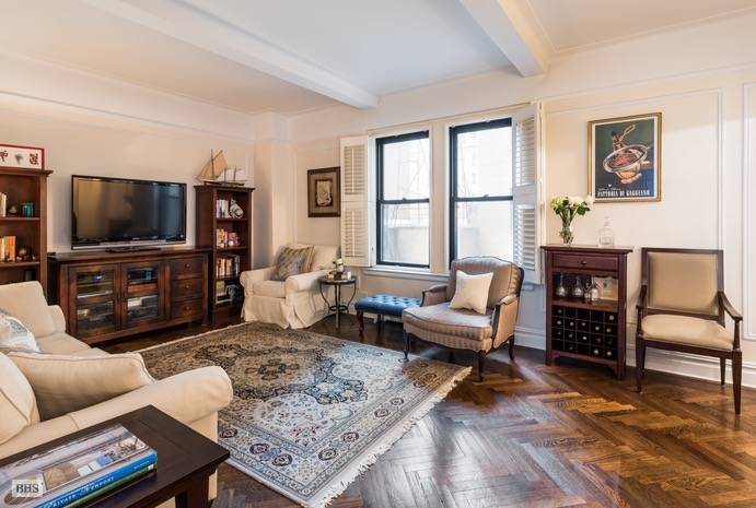 For Sale | 33 Fifth Avenue