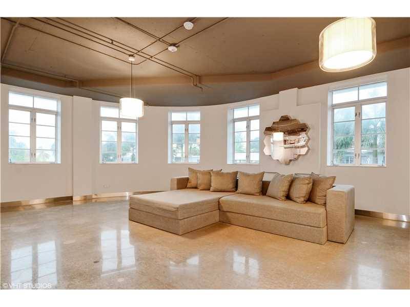 Iconic bldg 1 blk from Lincoln Rd - INDUSTRY LOFT 1 BR Condo Ft. Lauderdale Miami
