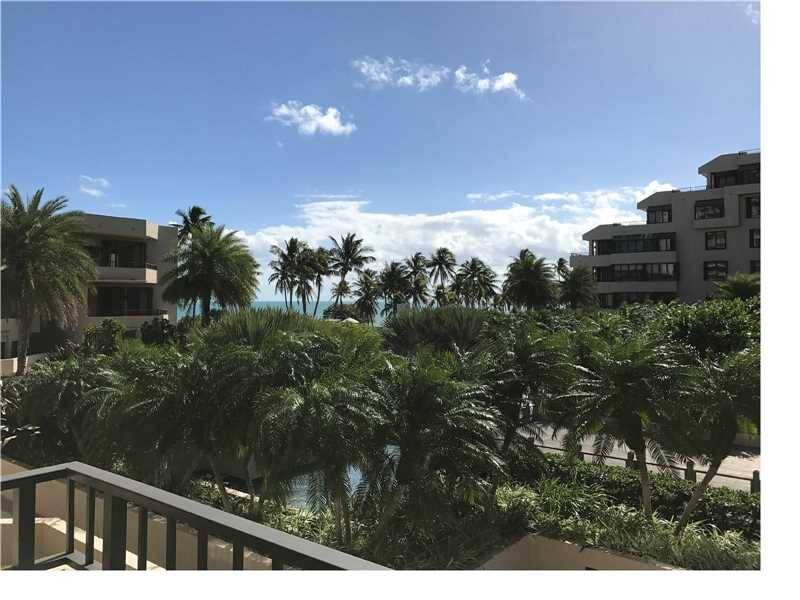 Bright & sunny southern exposure - THE OCEANSOUND 2 BR Condo Key Biscayne Miami