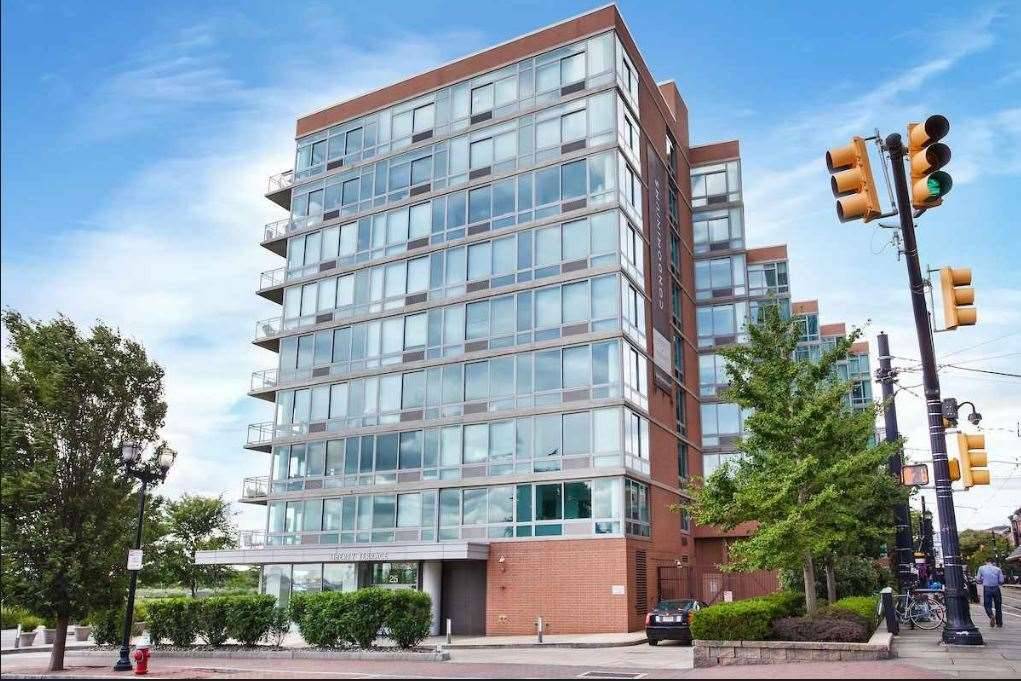 Rare vacancy at Liberty Terrace Condo ~ 25 Hudson - 1 BR The Waterfront New Jersey