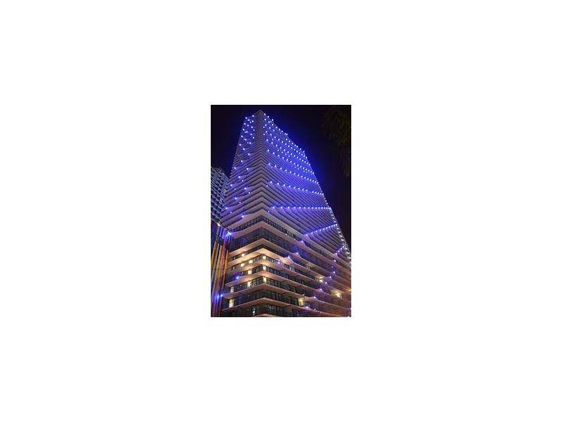 Brand new building - SLS Brickell 3 BR Condo Brickell Miami
