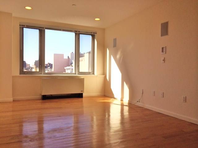 No Fee 1 Bedroom in Prime East Village with Roof Deck