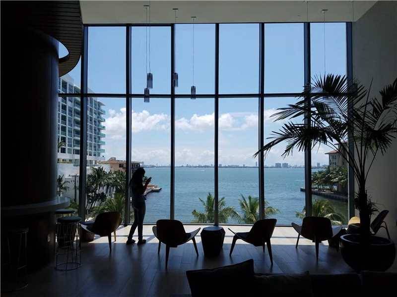 Beautiful spectacular views from the 32nd floor - ICON BAY 2 BR Condo Aventura Miami