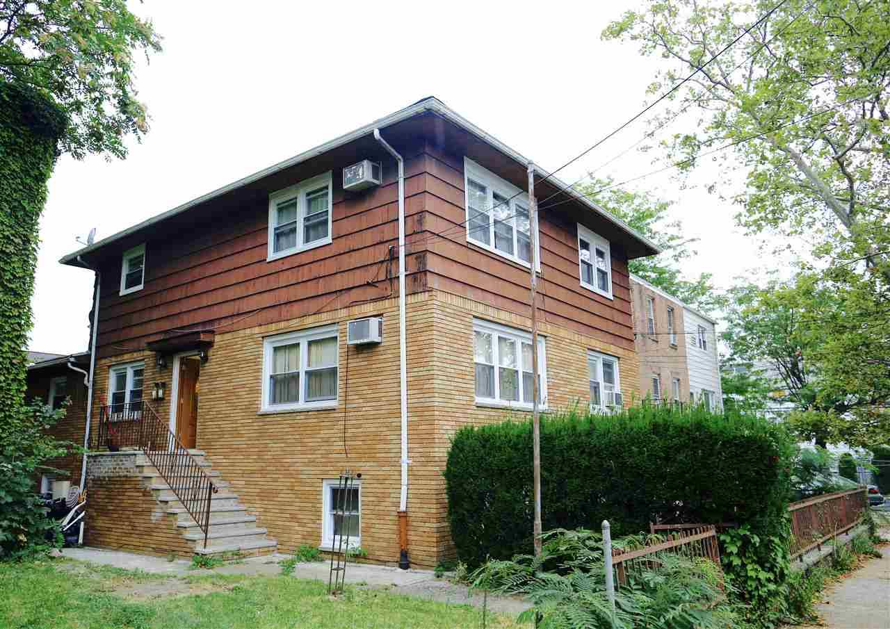 Fantastic opportunity to own a huge updated multi family house in the Heights section of Jersey City