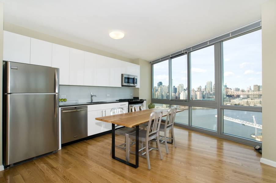 Modern Long Island City Studio Apartment with 1 Bath featuring a Gym and Garage