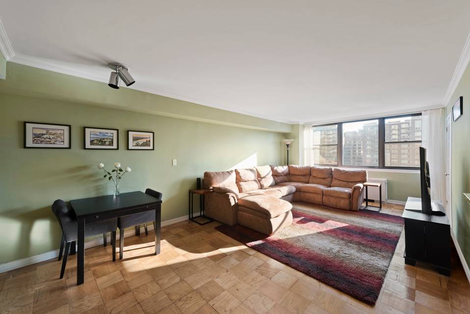 Sunny  2 Bed, 2 Bath with terrace and  Empire State views