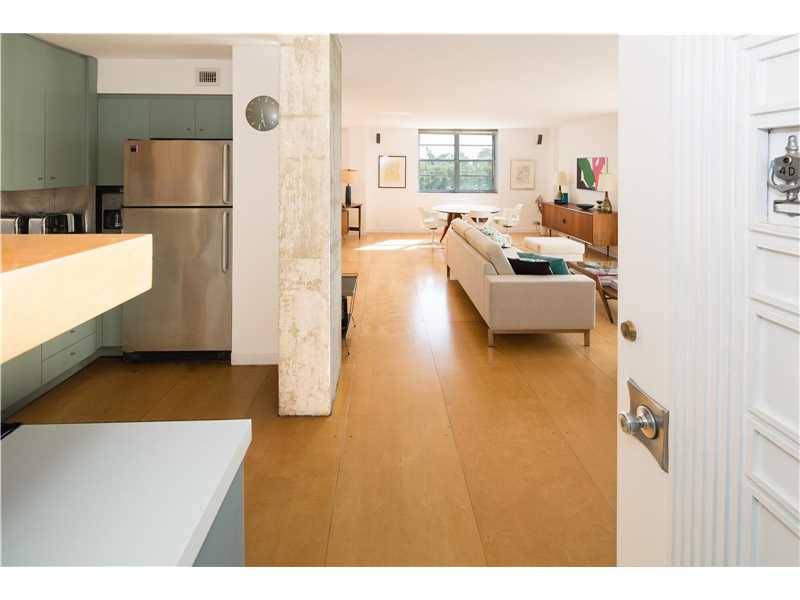 Coveted south-west corner 4th floor D line granting unobstructed views of pool