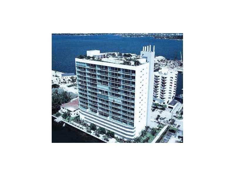 SPECTACULAR BAY FRONT PARTIALLY FURNISHED LOFT WITH AMAZING BAY & MIAMI SKYLINE VIEWS