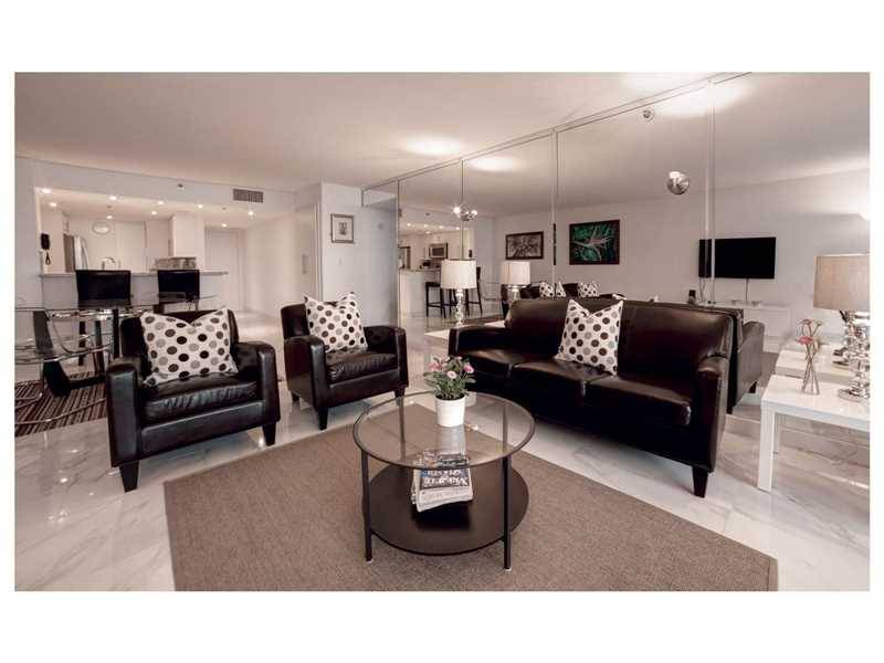 Completely remodeled and tastily furnished - Venetia Condo 3 BR Penthouse Aventura Miami