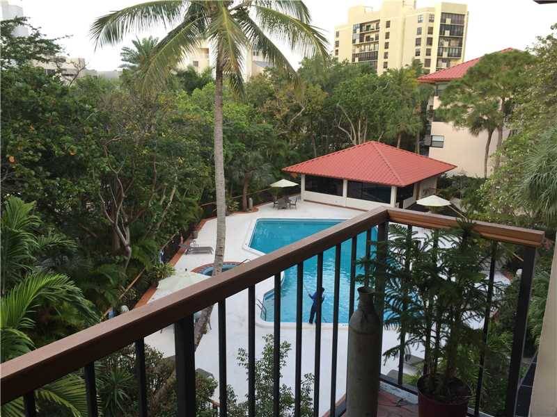 Beautiful 2/2 great location on the key - Ocean Village 2 BR Condo Miami Beach Miami