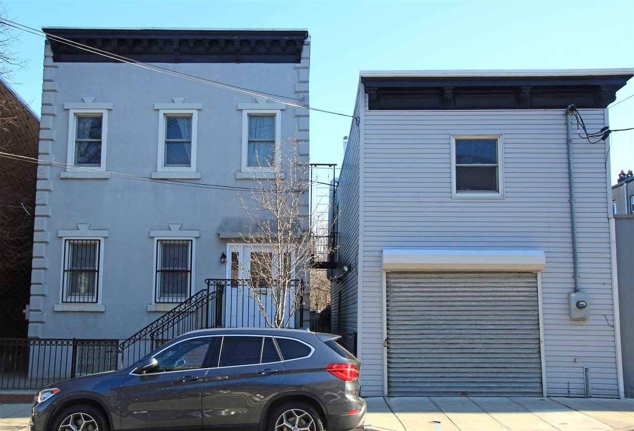 This property is being sold as a package with 2306 West St