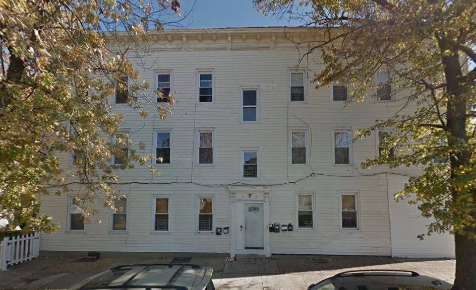 3 story frame apartment house with 6 units - New Jersey