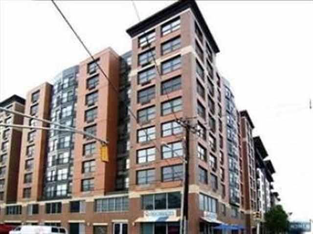 Great & RARE 1Bed/1Bath unit located at the Park City Grand Condos