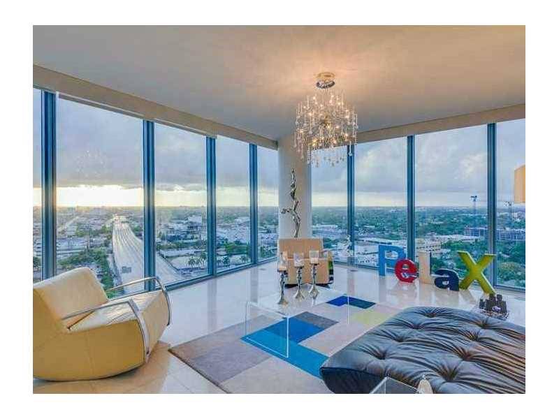 Beautifully furnished turnkey 2 bed/2 - The Blue Condominium 2 BR Condo Aventura Miami