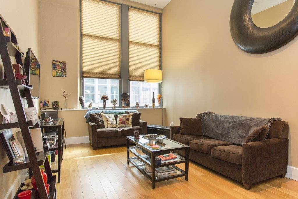 This exceptional stylish unit with 1233 Sq Ft of living space it's a 1Br + Den