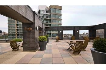 Long Island City - 1 Month Free, NO BROKER FEE, luxury studio, 1Bath with fitness center, terrace, lounge, children’s playroom and private garden.