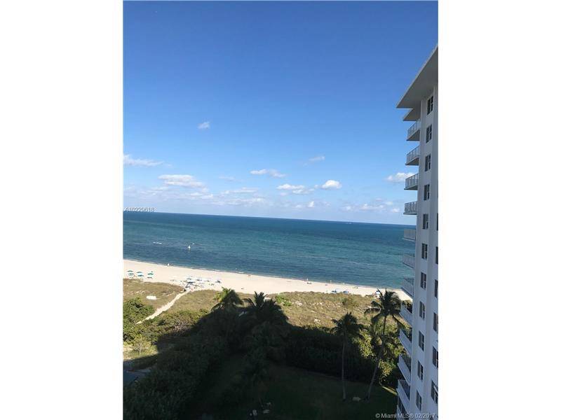 Beautiful direct water and beach views - ISLAND HOUSE 2 BR Condo Key Biscayne Miami