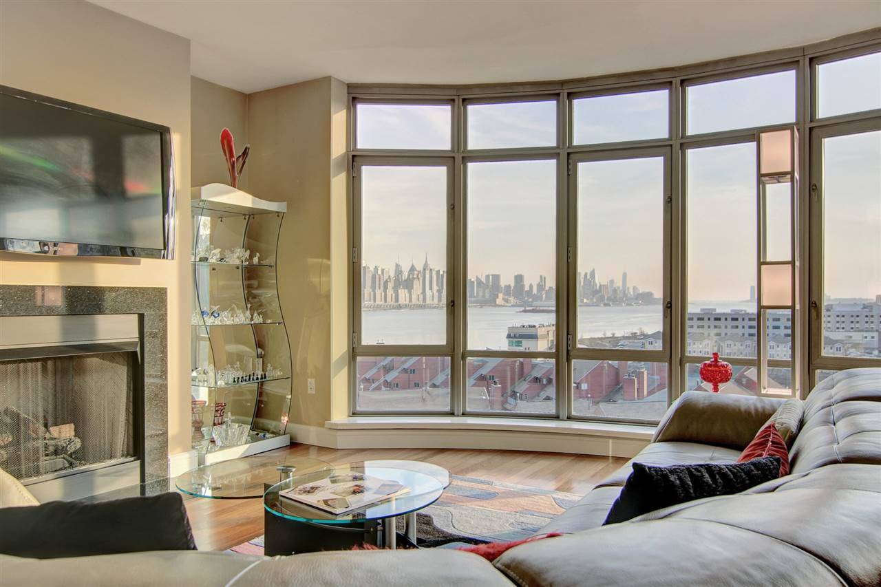 Discover the only home on the market with breathtaking views of NYC in this rare 2 Bed/2 Bath residence located at The Watermark