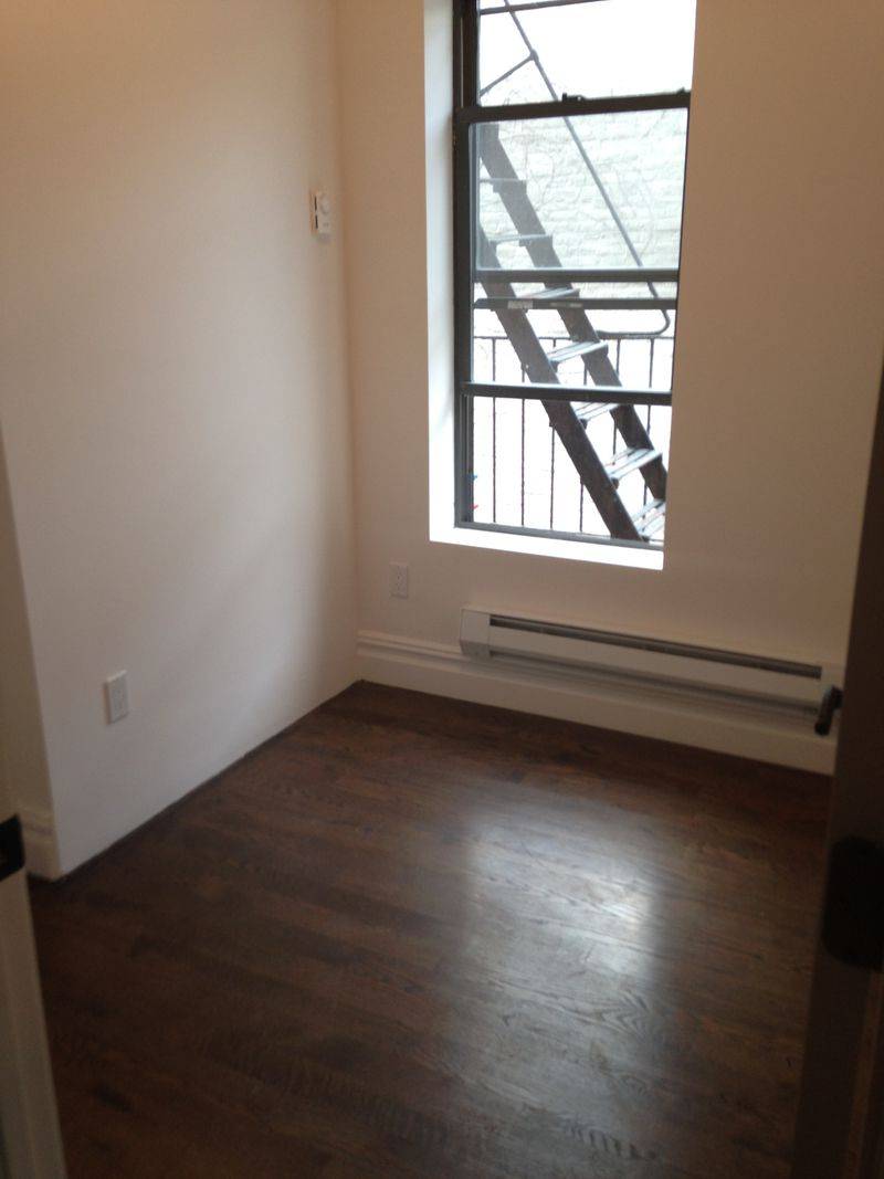 Prime East Village 2 Br with Roof Deck