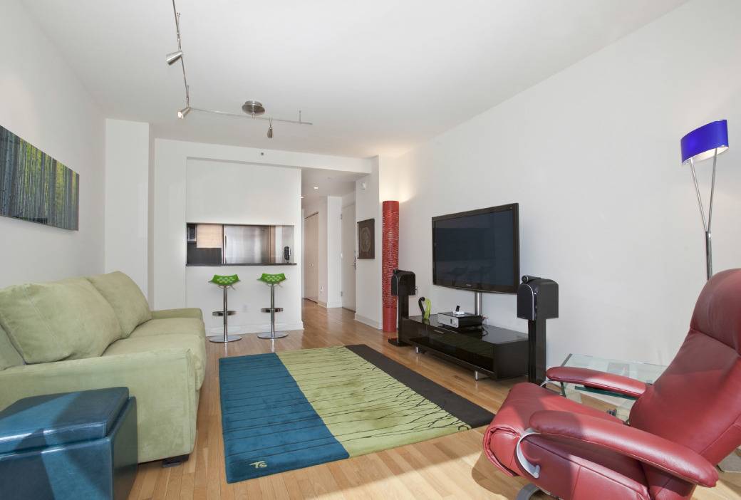 No Fee! Luxury Studio Flat for Rent at 120 Riverside Blvd