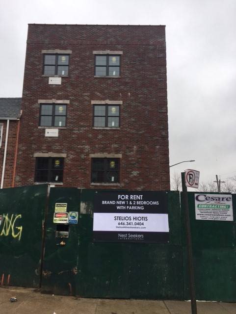 Brand New 1 and 2 bedroom Apartments in Flushing Queens/Washer/Dryer/parking spots/LIRR TRAIN STATION