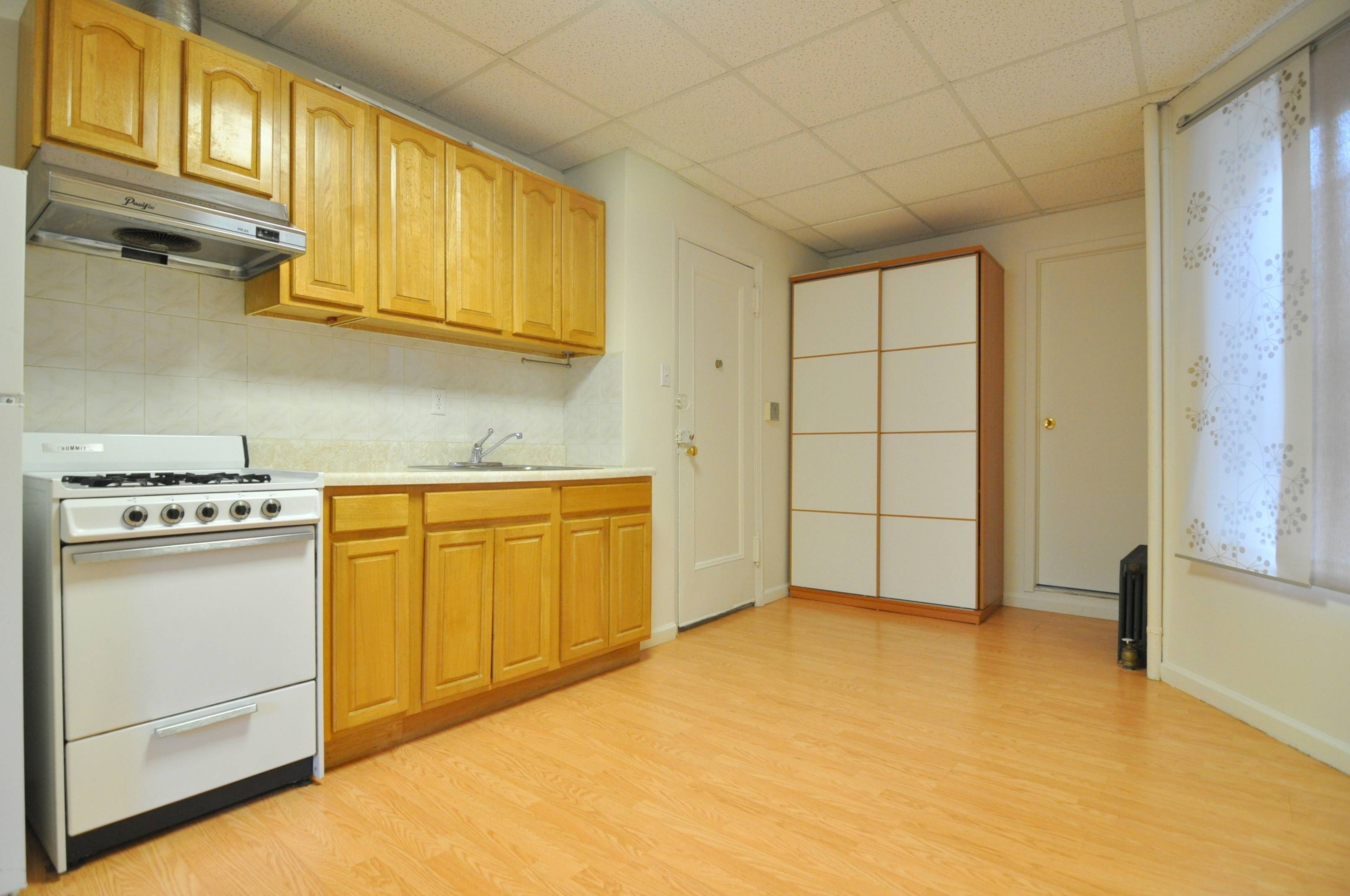 NO FEE! Beautiful 1 Bedroom apartment in the heart of NoLita w/ 2 large wardrobes!