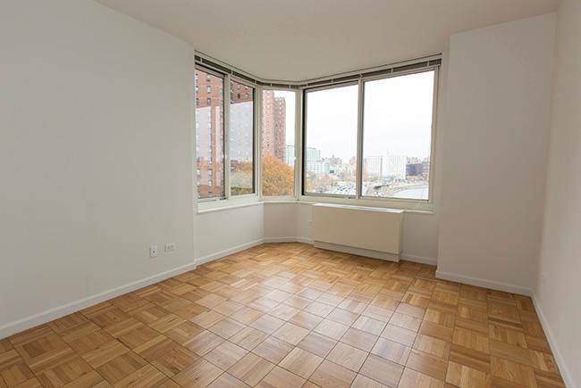 SPACIOUS 1 BED/1 BATH APARTMENT IN THE UPPER WEST SIDE IN A FANTASTIC LUXURY BUILDING!!!
