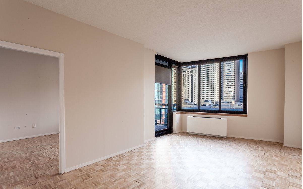 Bright and spacious one bedroom in Battery Park City!