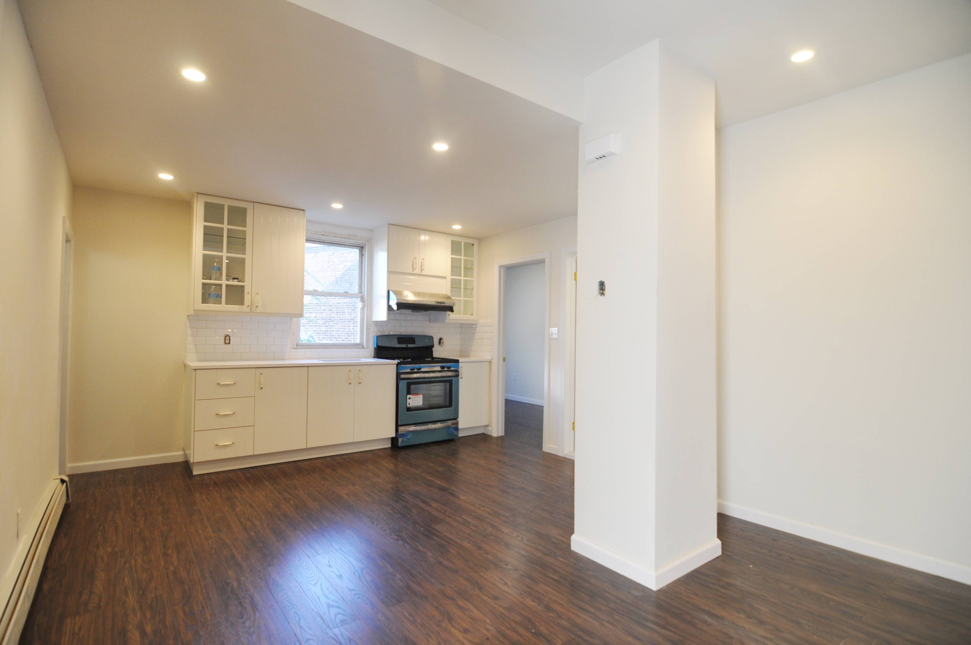 NO FEE! Brand New 2 Bedroom Apartment in Long Island City!