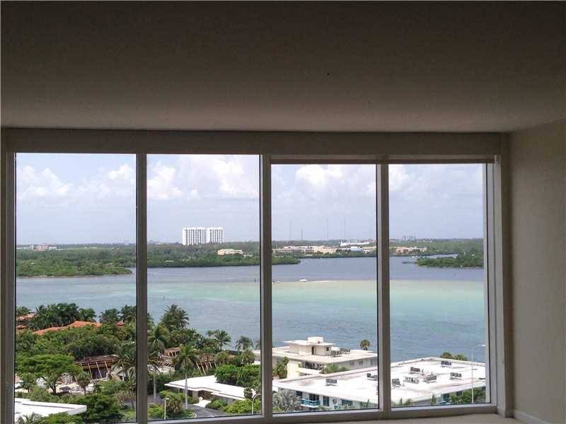 MAGNIFICENT VIEWS TO INTRACOASTAL AND BAY - Harbour House 1 BR Condo Bal Harbour Miami