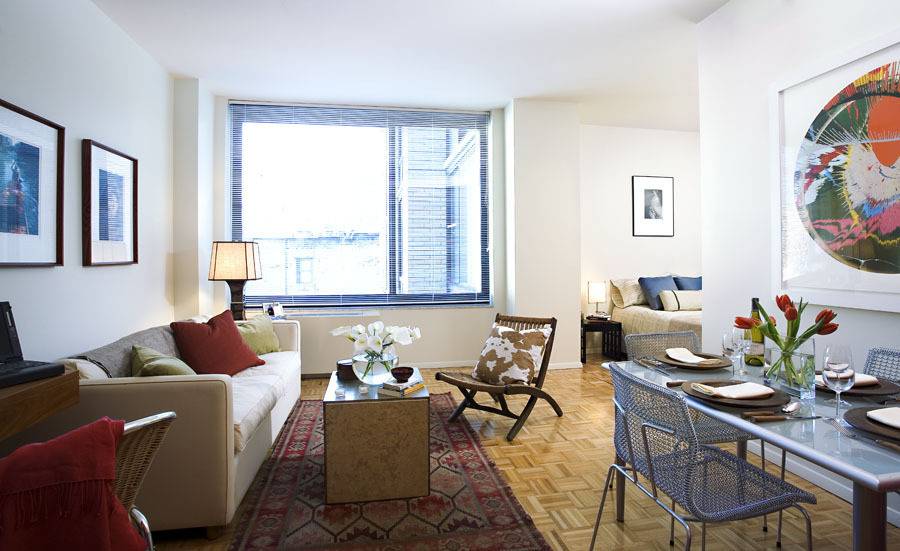 CHELSEA - Studio located in heart of Chelsea w/ close access to trains - No Fee!