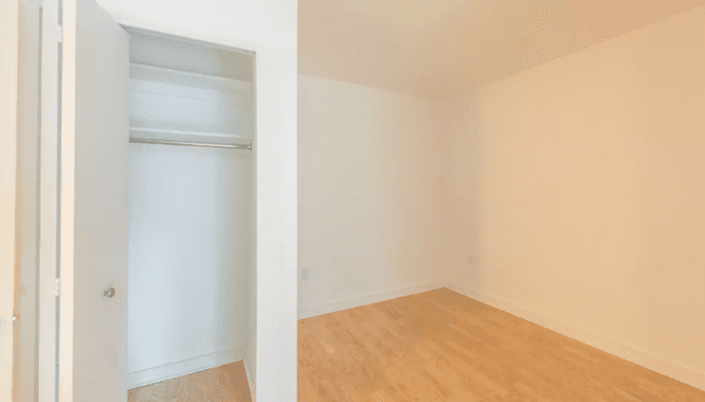 APARTMENT FOR RENT AT 101 West End Avenue