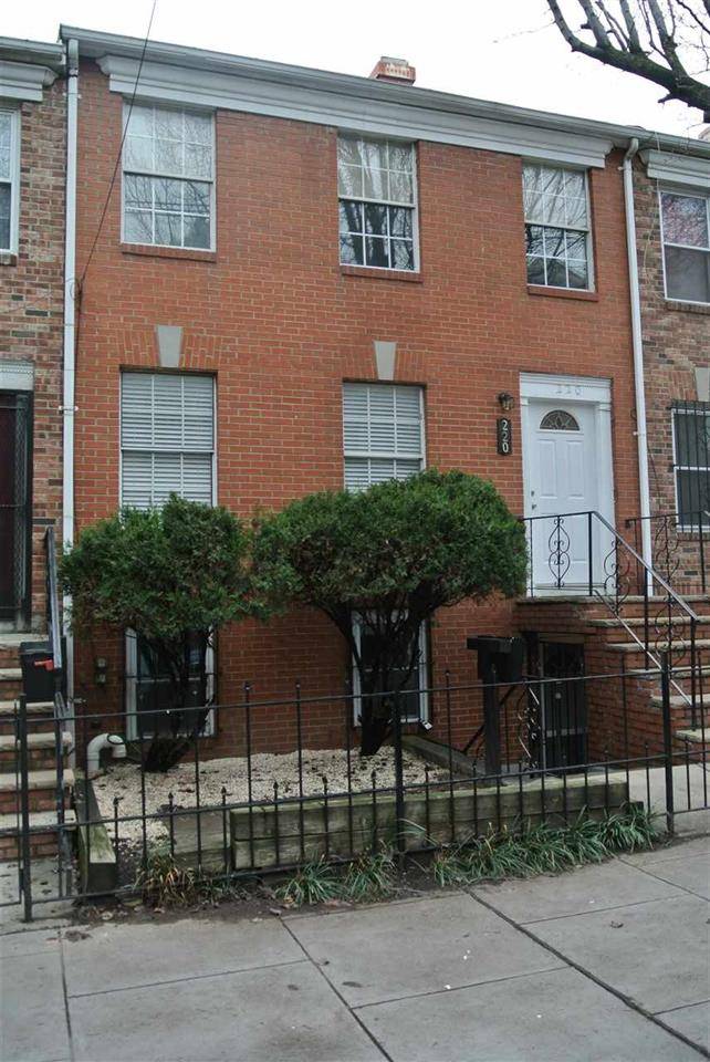 Enjoy Jersey City Downtown Living in this 3 bedroom 2