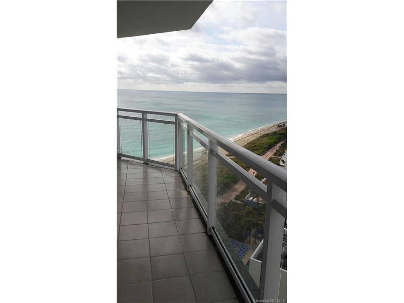 Completely remodeled ocean view 2/2 corner Unit in Miami Beach