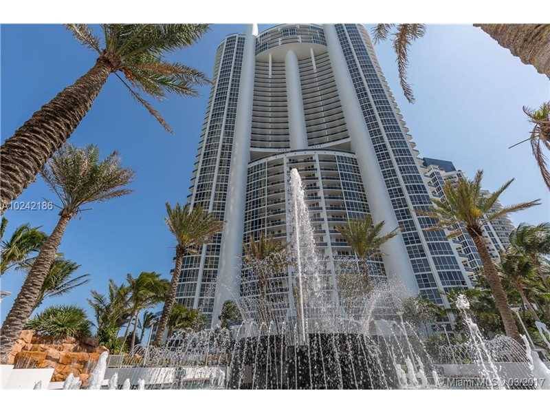 ENJOY THE AMAZING OCEAN VIEWS FROM THIS STUNNING 2 BE/2BA DESIGNER DECORATED UNIT