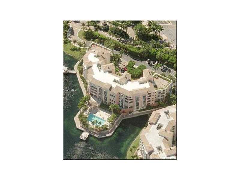 Most desirable penthouse in Lake Villa II - LAKE VILLA II 3 BR Condo Key Biscayne Miami
