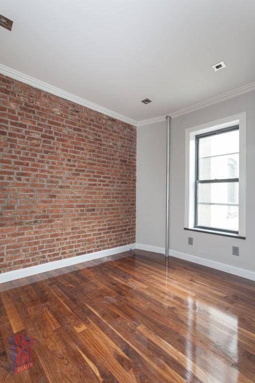 Beautiful 2 BEDROOM in the Lower East Side NO FEE