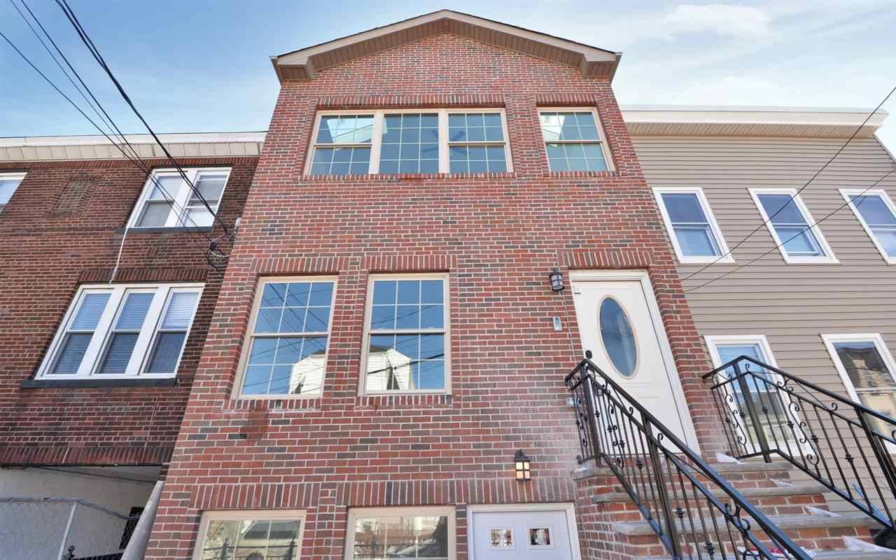 Brand new construction 3 bedroom 2 bath duplex condo approx 1000 sq ft of living space in prime Jersey City Heights