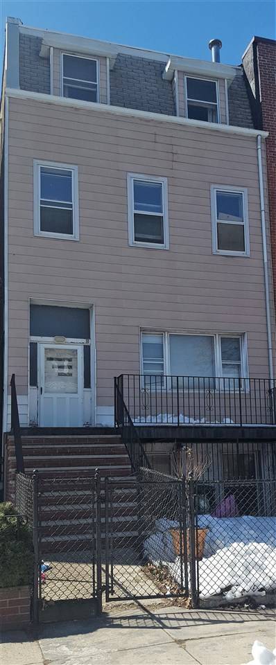 Excellent investment opportunity -4 unit building needs total rehab