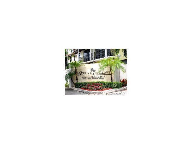 ESPECTACULAR HOME IN THE EXCLUSIVE GROVE ENCLAVE GATED COMMUNITY IN THE HEART OF COCONUT GROVE