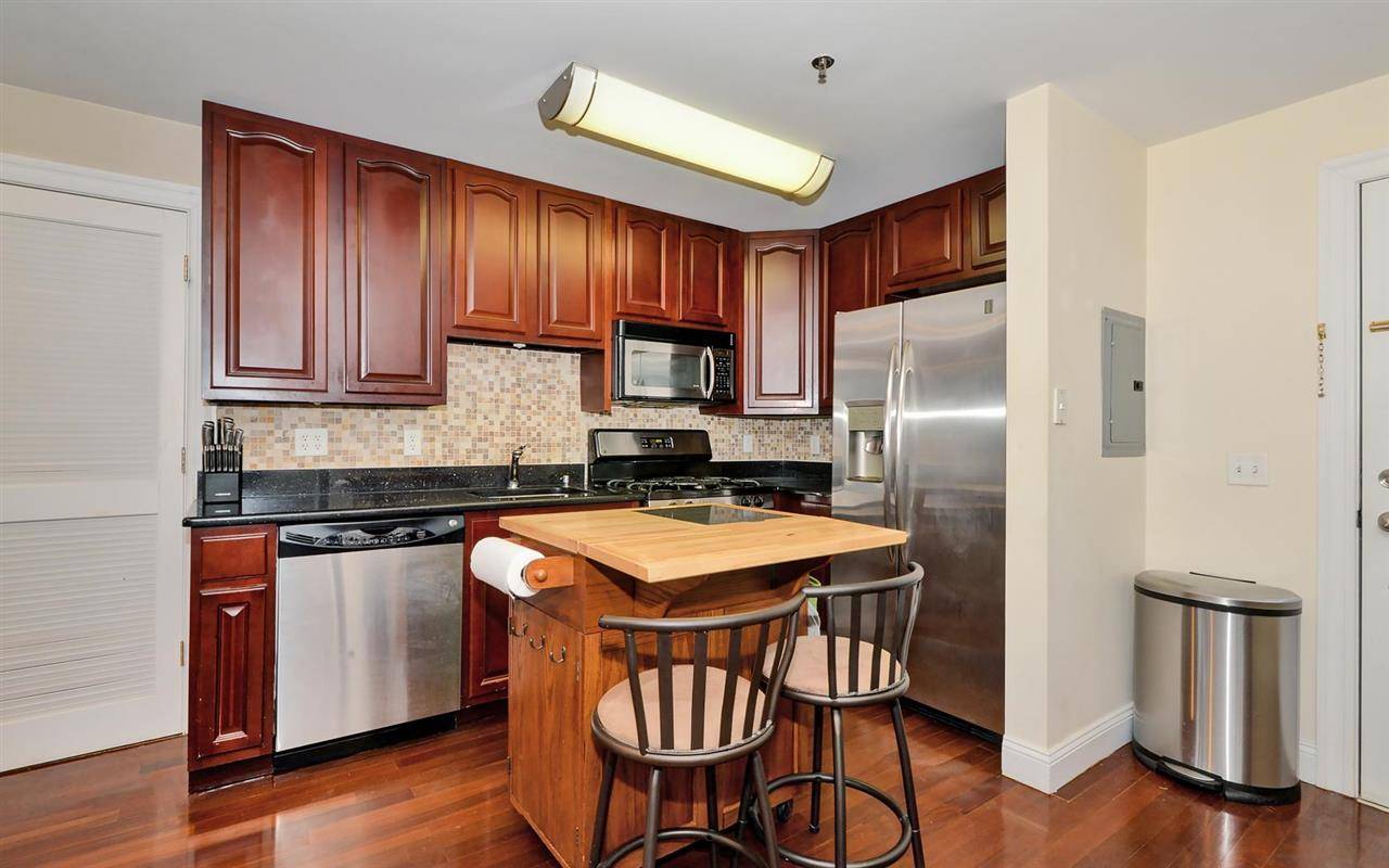 Welcome Home - 2 BR Condo New Jersey