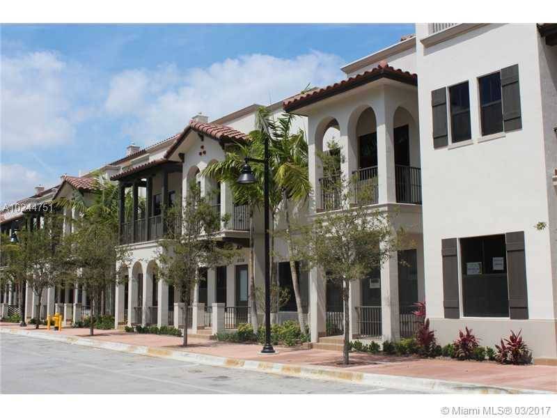BEAUTIFUL 3 LEVEL UPGRADED TOWN HOUSE IN THE VIBRANT AND SELECT COMMUNITY OF DOWTOWN DORAL