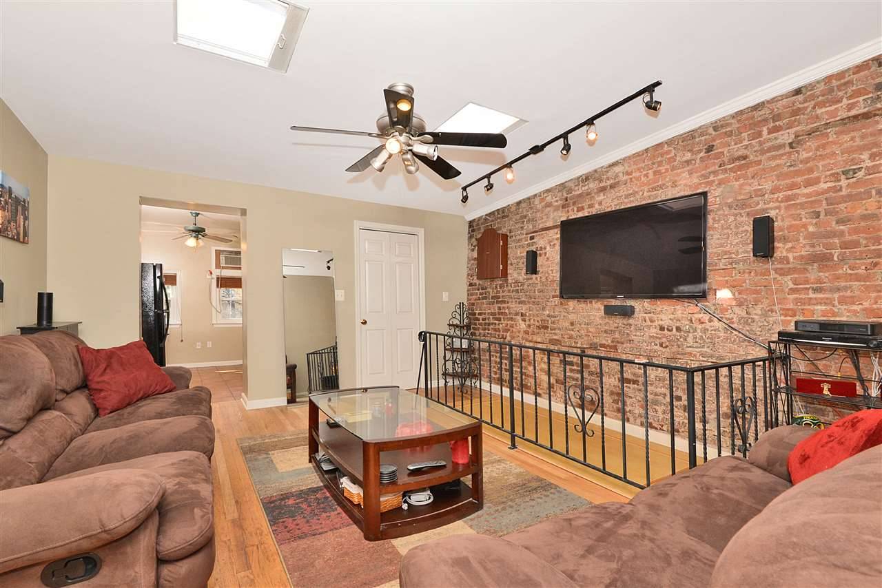 Perfect 1BR/1BTH in excellent Mid-town Hoboken location